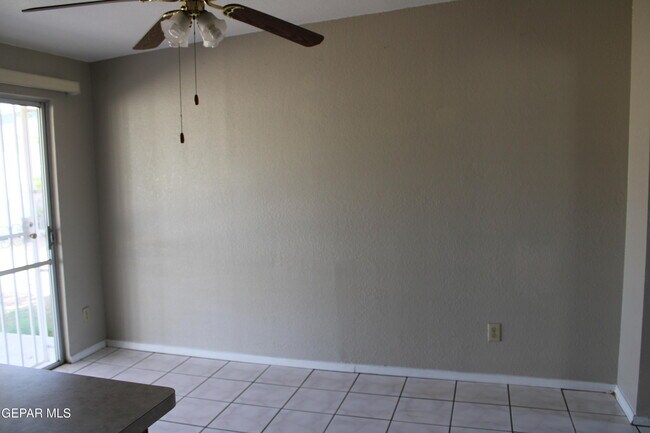 Foto del edificio - 5613 Wadsworth Ave