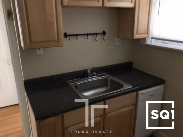 Foto del edificio - 5200 N Leavitt St