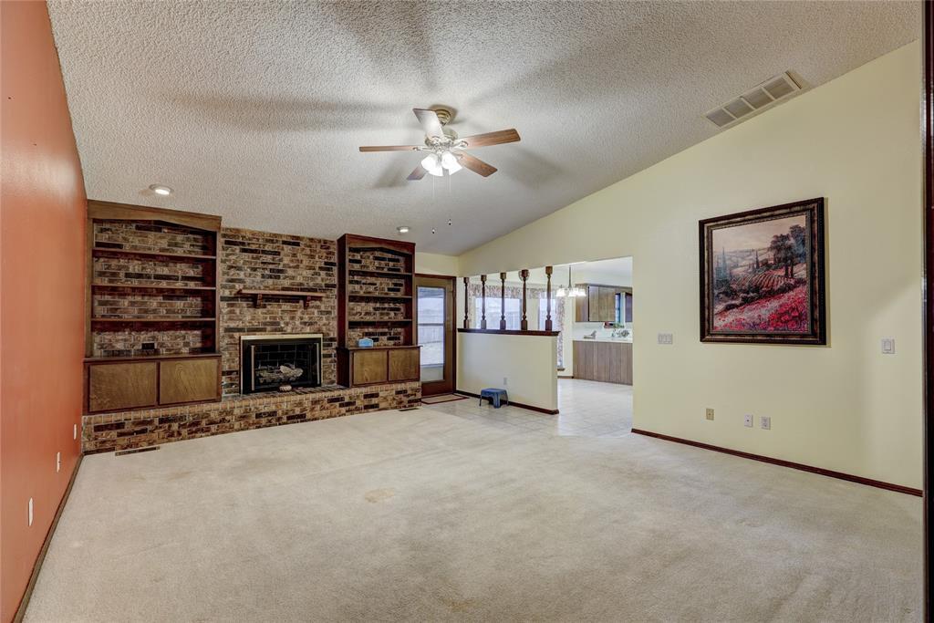 Building Photo - 617 SW 25th Pl