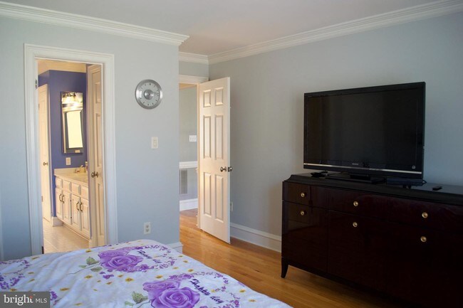 Building Photo - 8103 Ridings Ct