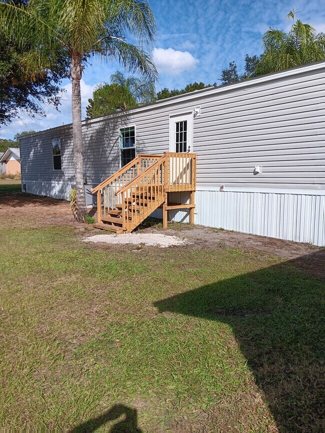 Building Photo - 13422 E Wheeler Rd