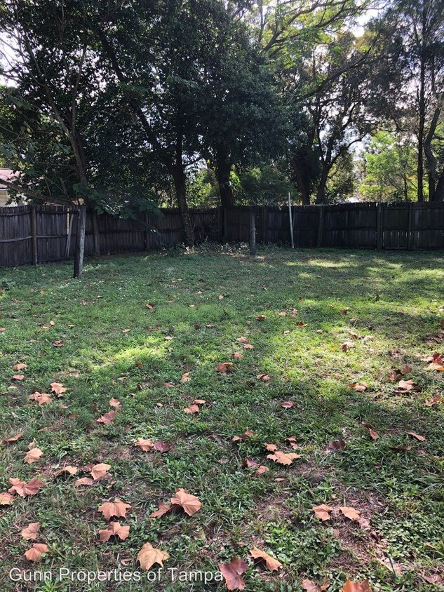 Foto del edificio - 3 br, 1 bath House - 10107 N. Florence  Ave