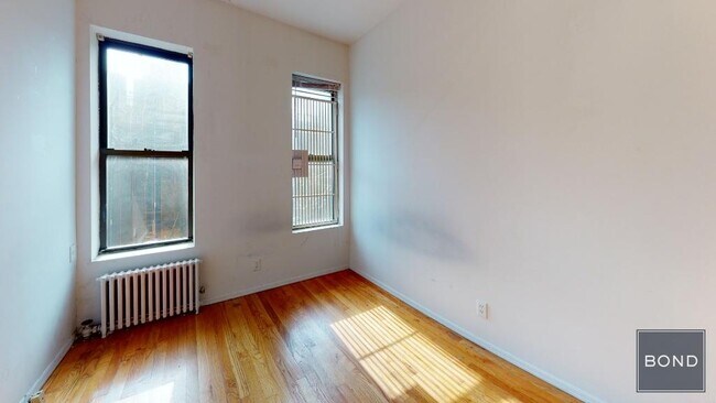 Foto del edificio - 417 E 65th St