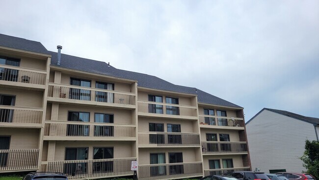 Hill Gardens Condo, Burlington, VT - 37 S Williams St