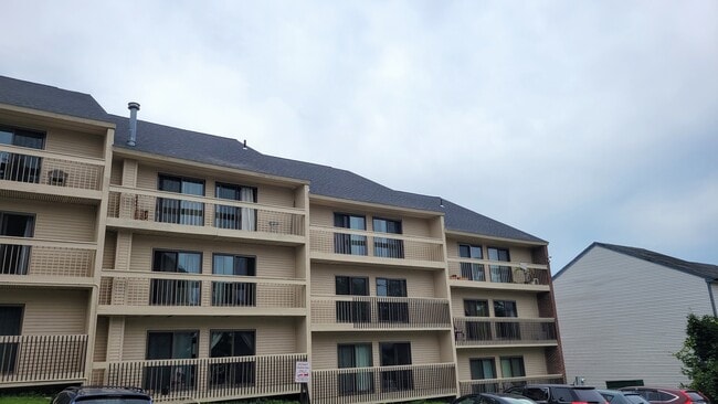 Hill Gardens Condo, Burlington, VT - 37 S Williams St