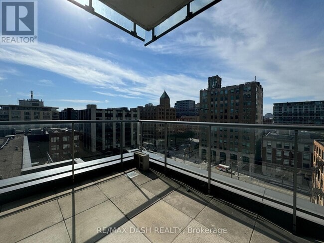 Building Photo - 25 Oxley St