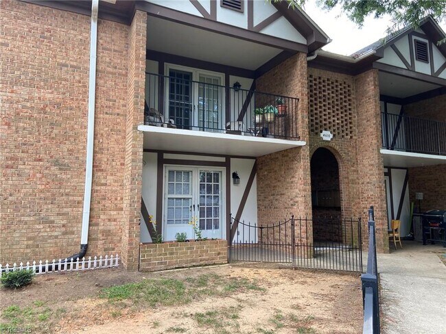 Foto del edificio - 4610 Lawndale Dr