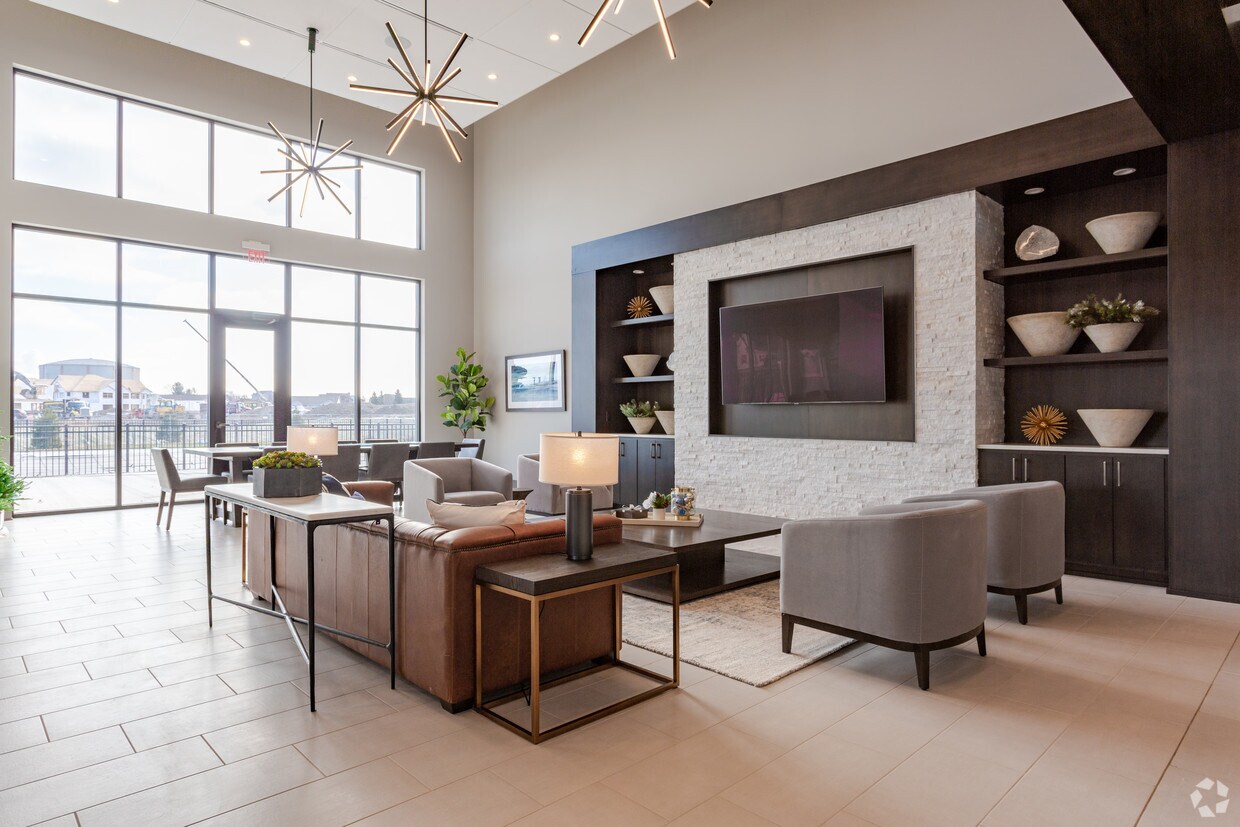 Seasons at Orchard Hills Apartments Oak Creek, WI