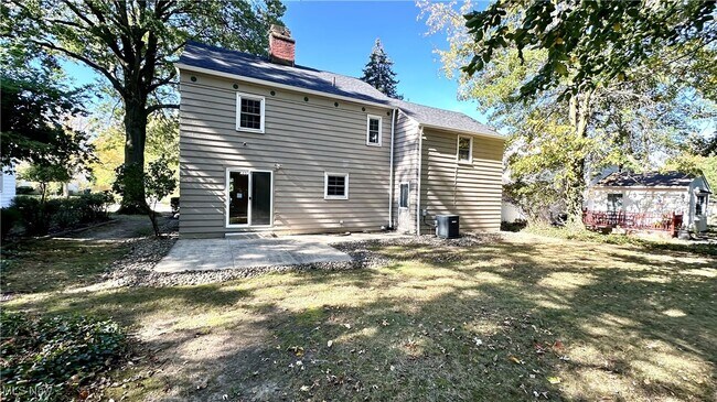Building Photo - 1271 Hereford Rd
