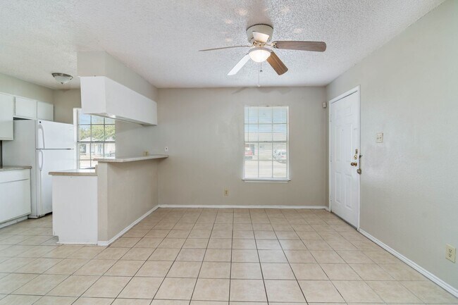 Photo - 2 Bedroom Duplex Townhome