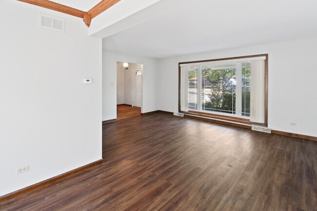 Building Photo - 1414 Devonshire Dr