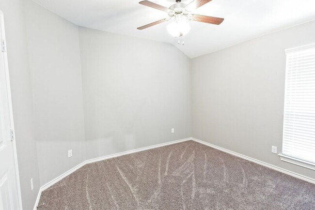 Building Photo - 1713 Cattleman St