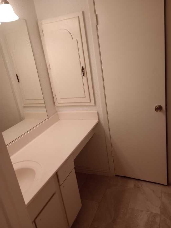 Building Photo - 7152 Fair Oaks Ave Building Photo - 7152 Fair Oaks Ave