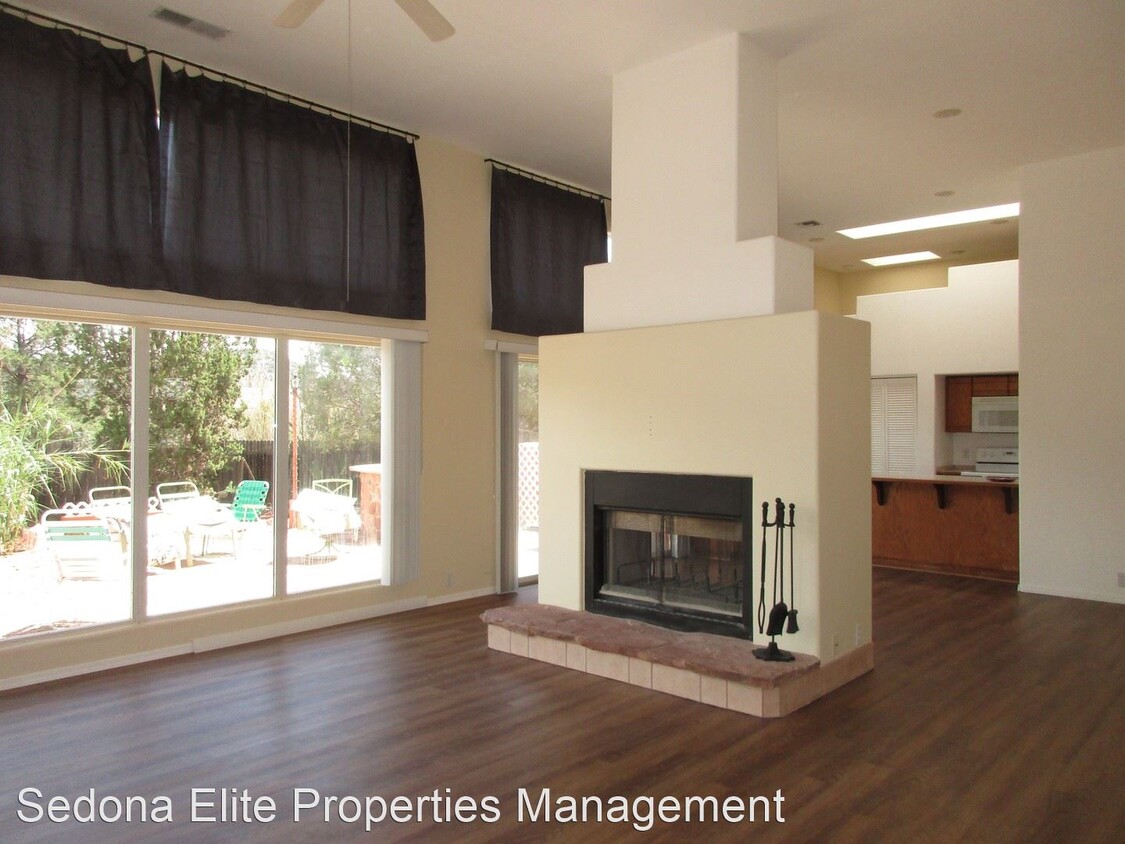 Primary Photo - 3 br, 2 bath House - 200 MICHAELS RANCH