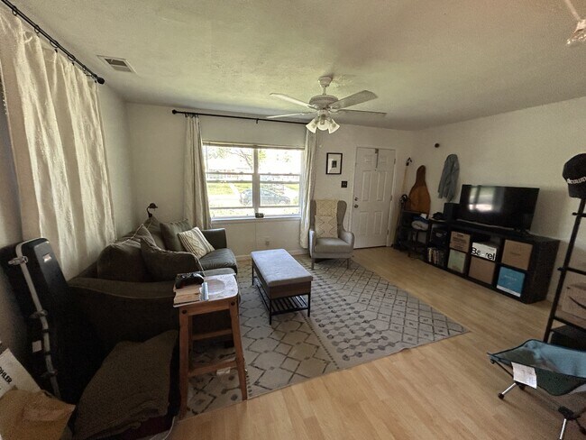 Photo - 1150 Beeler St House