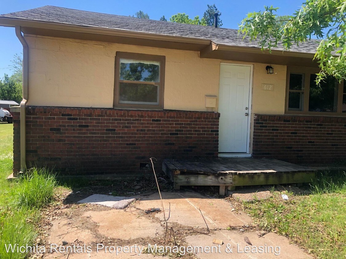 Primary Photo - 2 br, 1 bath House - 612 W 17th 612 W 17th