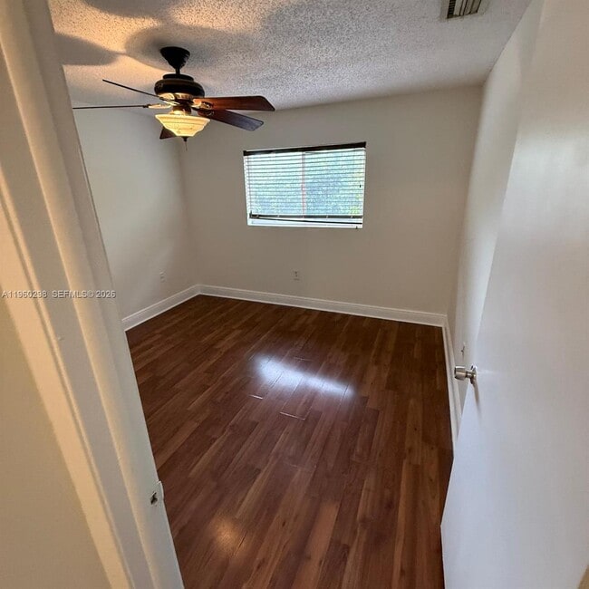 Building Photo - 8260 SW 149th Ct