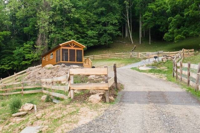 Foto del edificio - 289 Morgan Branch Rd