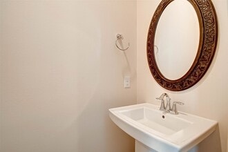 Building Photo - 4031 Bellefontaine