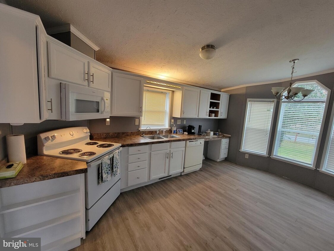 1437 Cox Neck Rd, Chester, MD 21619 House Rental in Chester, MD