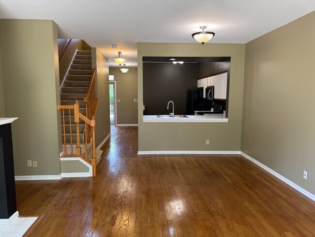 Foto del edificio - 1457 Walnut Hill Ave