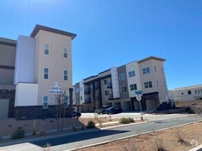 Building Photo - 5801 S Garnet Dr
