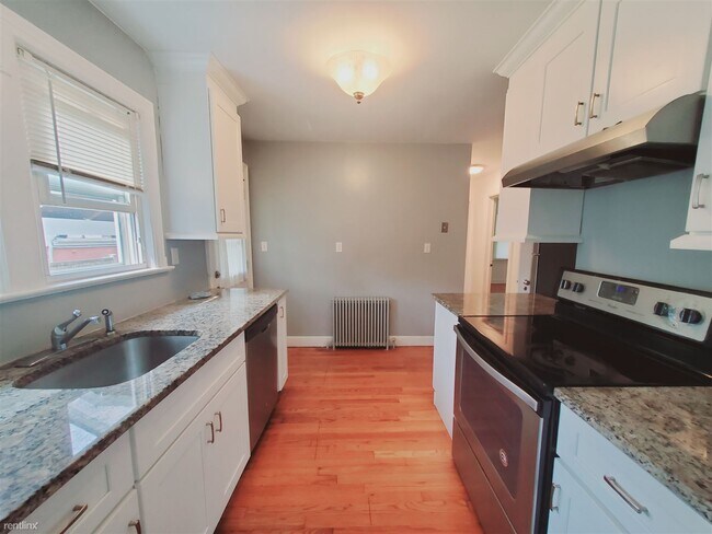 Building Photo - 3 br, 1 bath House - 164 Old Kings Hwy S