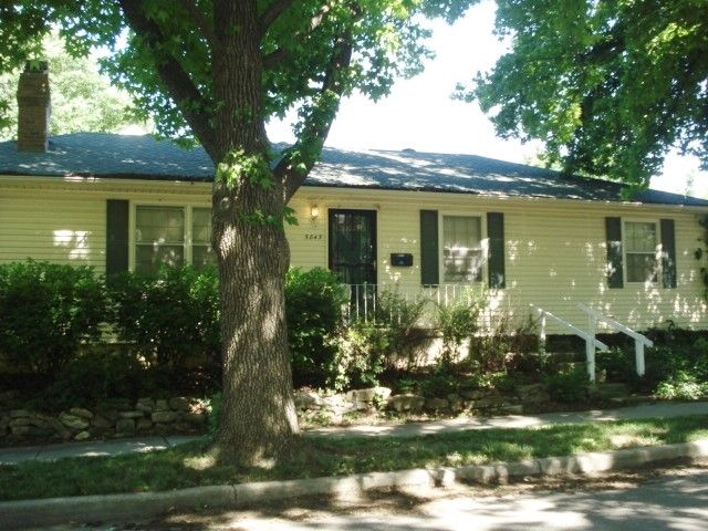 Primary Photo - 5845 Kenwood Ave