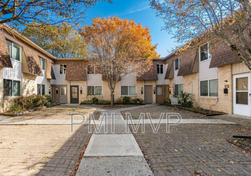 Foto principal - 7290 Broadwyn Dr