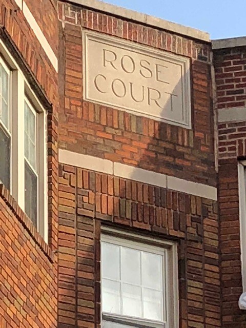 Foto del edificio - Rose Court Apartments