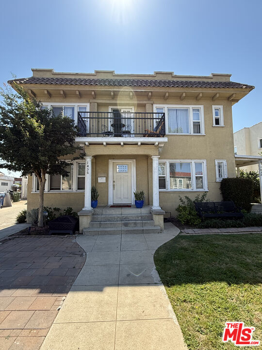 Building Photo - 1436 S Norton Ave