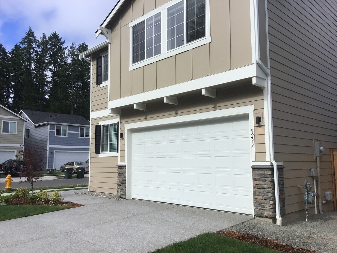 Foto principal - 9297 Shootingstar Street SE