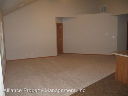 Building Photo - 304 Brookway Dr