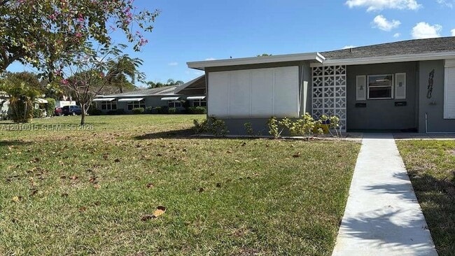 Building Photo - 775 North Dr