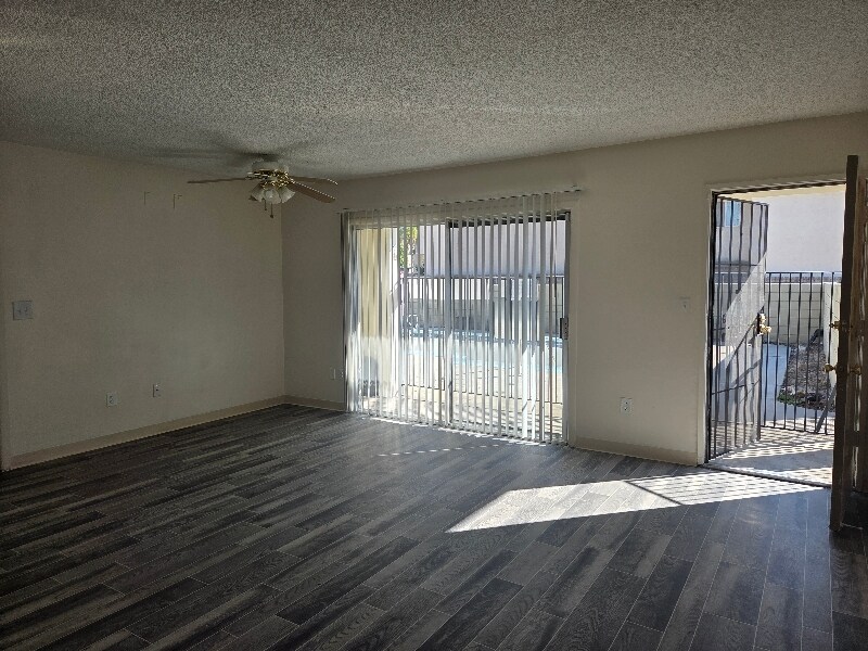 Foto principal - 995 N Mollison Ave