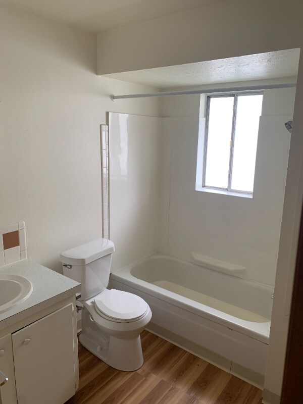 Foto principal - 842 Kromer Ave