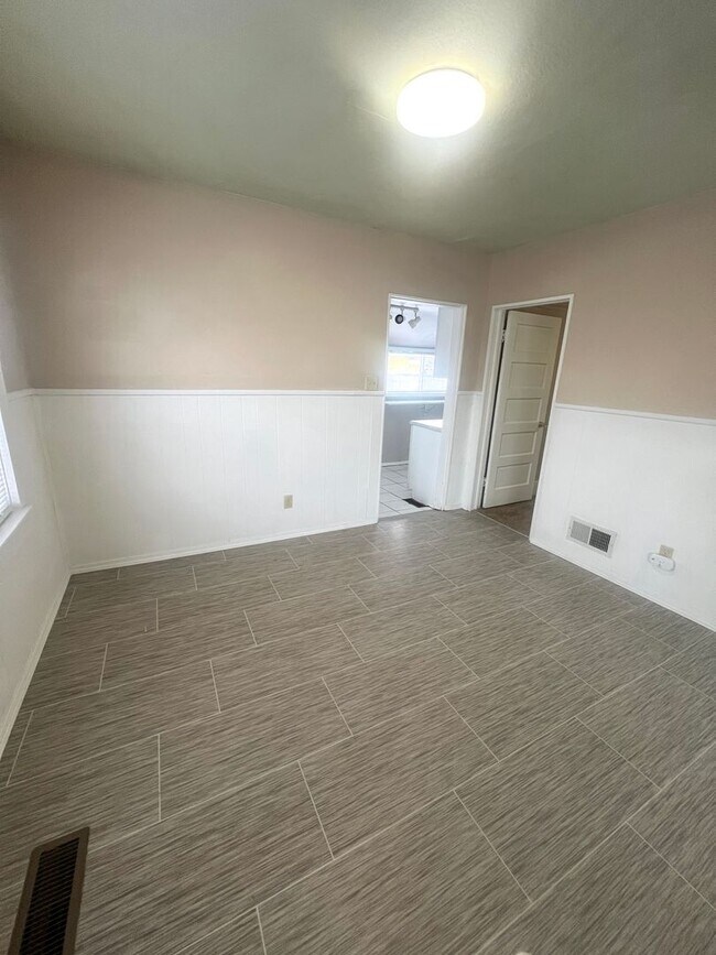 Foto del edificio - 1257 E Fremont St