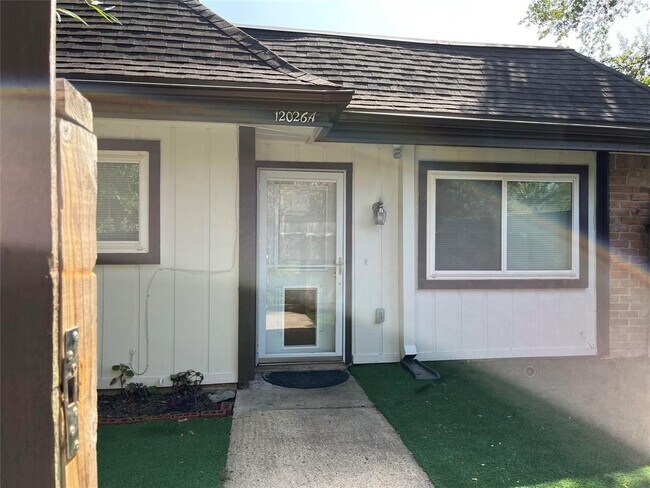 Building Photo - 12026 Mighty Oak Dr