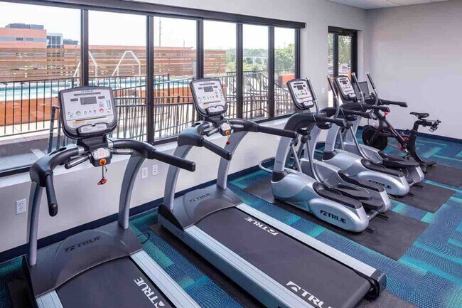 Foto del edificio - 1400 E Walnut St