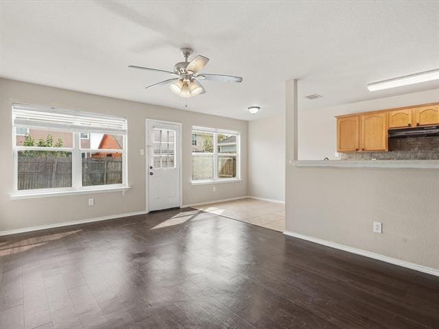 Building Photo - 10713 Many Oaks Dr