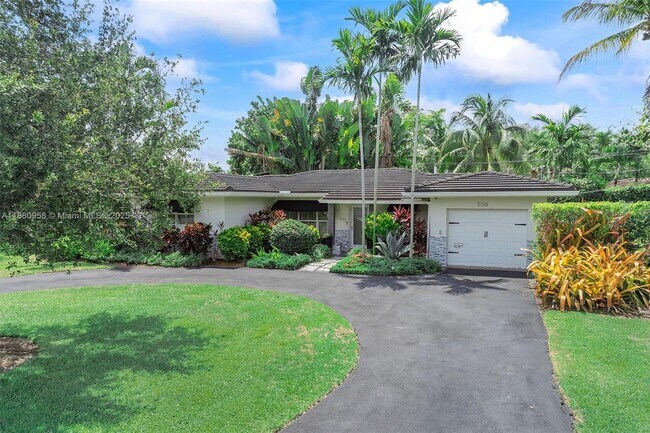 Foto del edificio - 700 Vilabella Ave