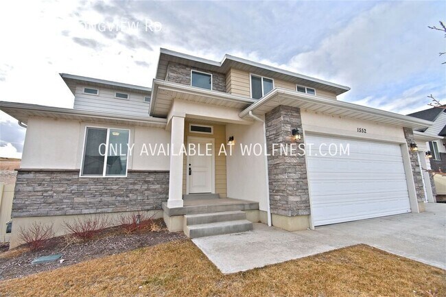 Foto del edificio - Spacious 4 Bedroom Santaquin Upstairs Unit!