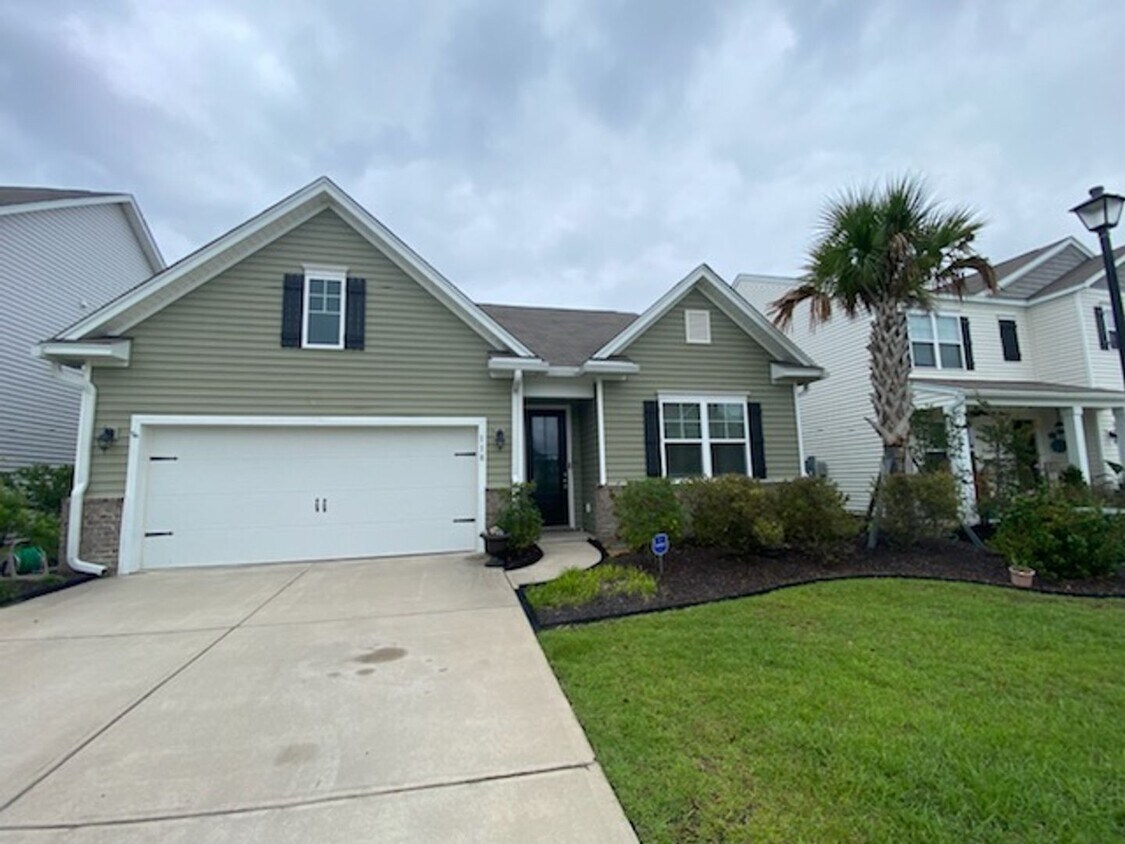 Primary Photo - Beautiful 4 Bedroom in Cane Bay