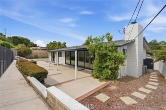 Building Photo - 5005 Willow Wood Rd