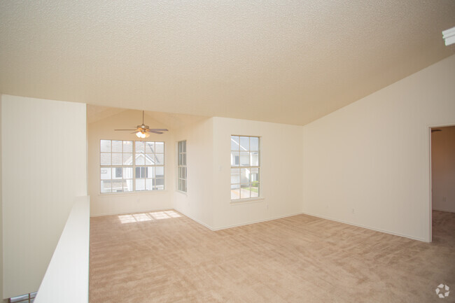 2BR, 2BA - 1021SF - 2B - Lakeview