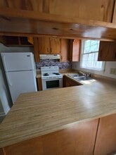 Building Photo - 118 Lakewood Dr