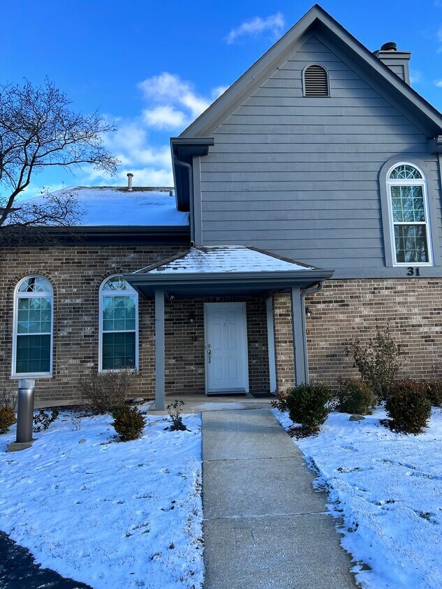 31 Foxcroft Rd, Naperville, IL 60565 House Rental in Naperville, IL