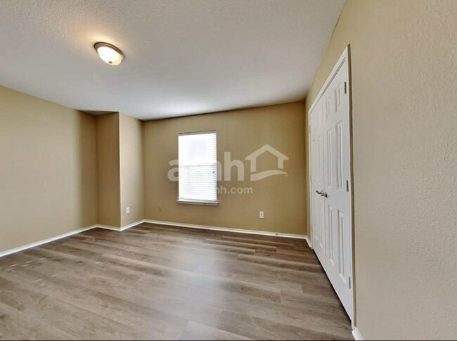 Foto del edificio - 3845 Cane River Rd
