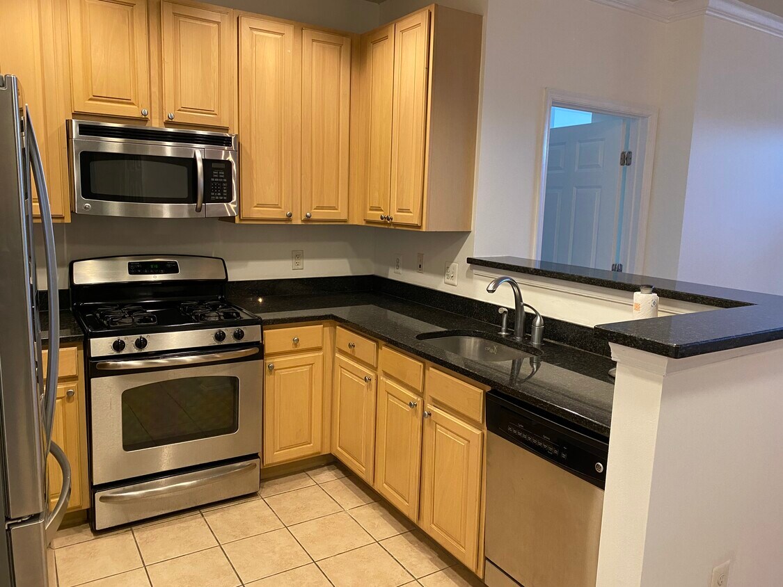 Primary Photo - 2055 26th St S