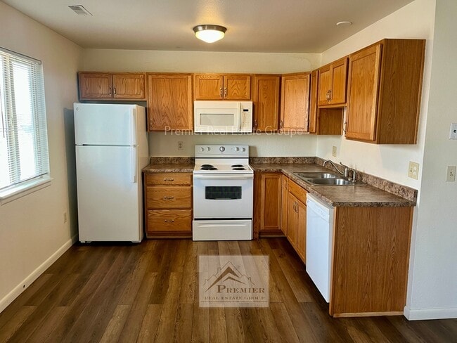 Photo - 1015 Western Dr Apartment